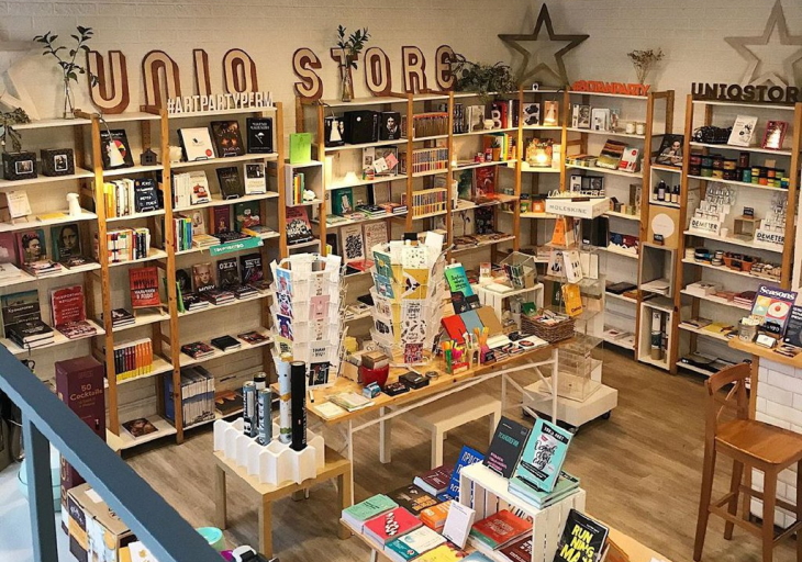 Книжный магазин Uniqstore откроется новому адресу и в новом формате