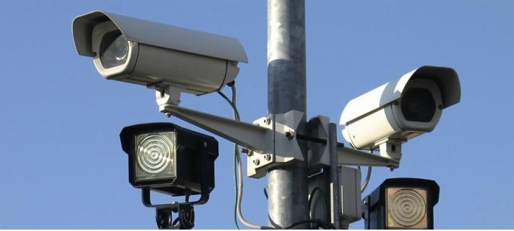 В Нестюково установят видеокамеры для контроля за автомобилями, объезжающими трассу