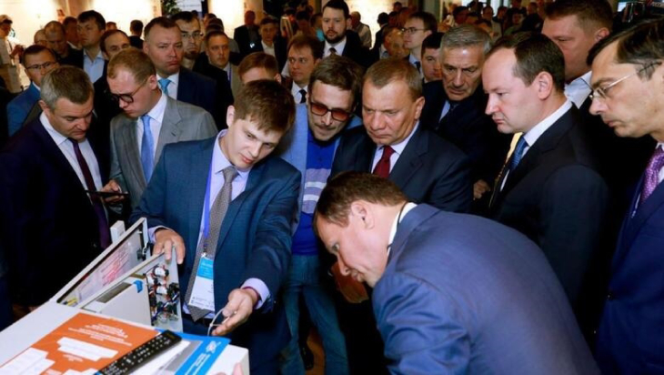 Вице-премьер РФ Юрий Борисов отметил взаимодействие «Россетей» и радиоэлектронного комплекса