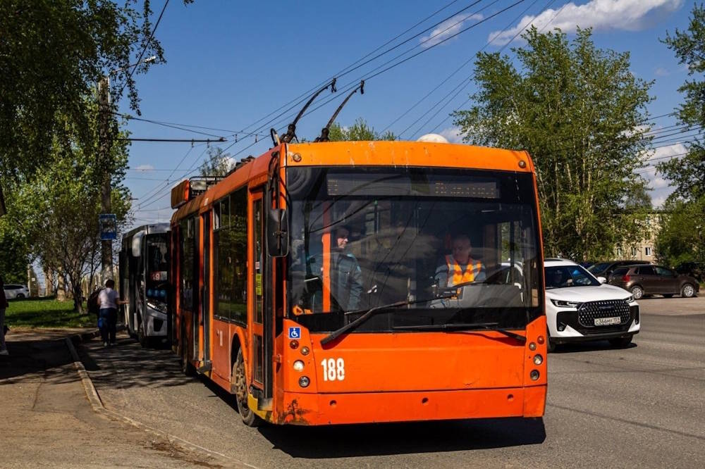 В Березниках заметили одиноко курсирующий троллейбус