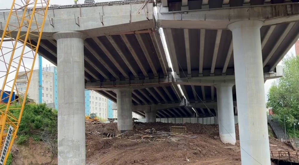 Движение по двум мостам на Средней дамбе будет запущено к концу 2027 года